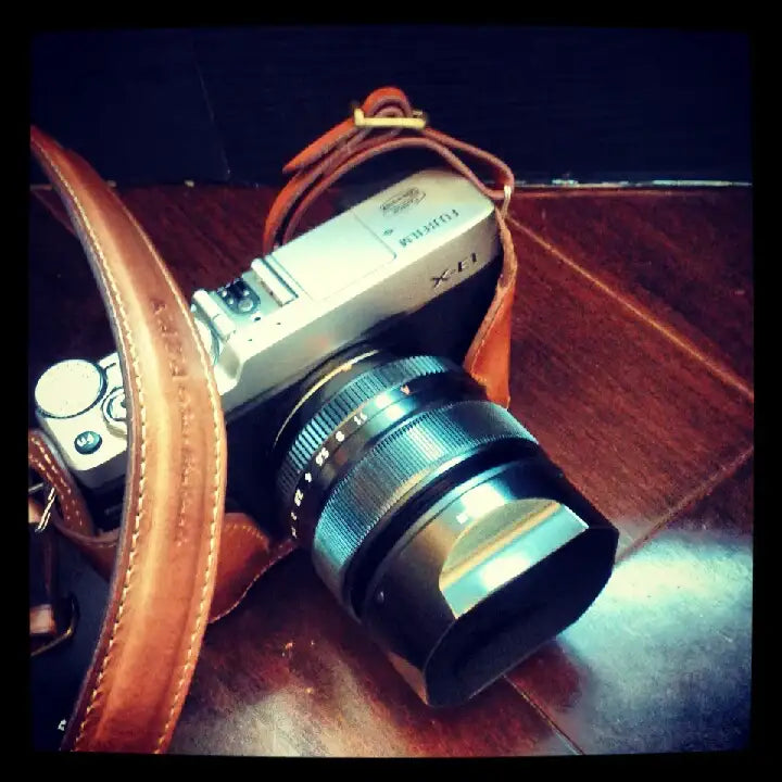 Fujifilm X-E1/ X-E2 Leather Camera Case – Kaza Deluxe