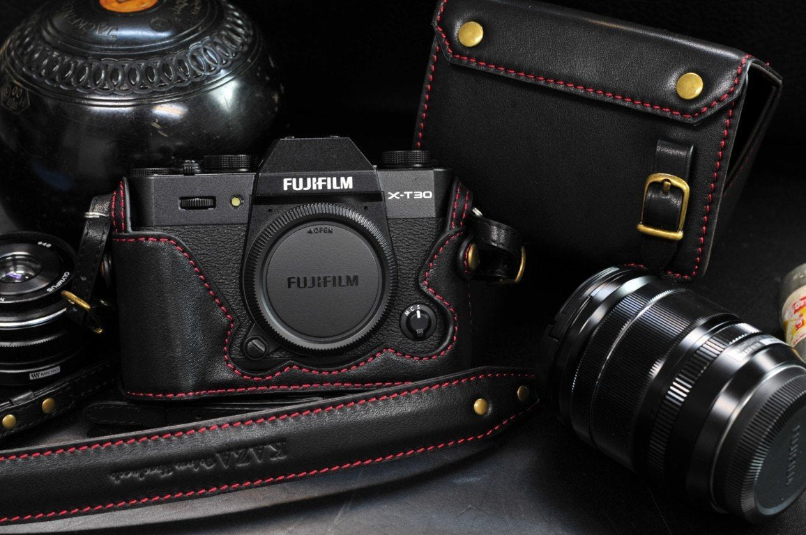 Fujifilm XT20 / XT30 / XT30 II Leather Case , Camera Bag , Half
