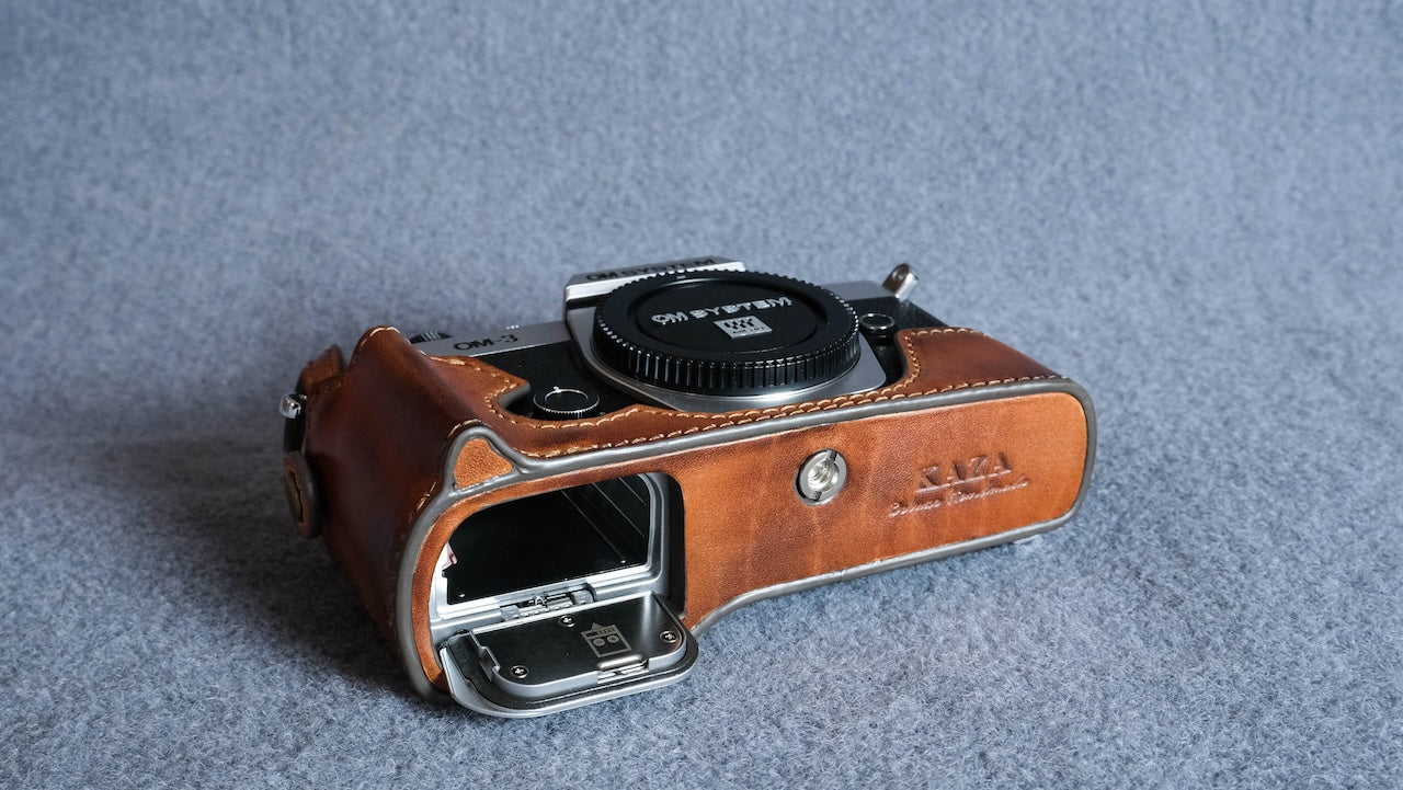 Stylish OM System OM-3 Leather Camera Case: Handcrafted Protection with Elegant Design