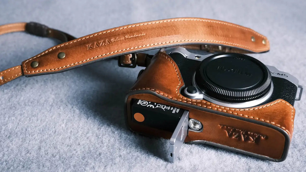 Fujifilm X M5 series Leather Camera Case - kaza-deluxe