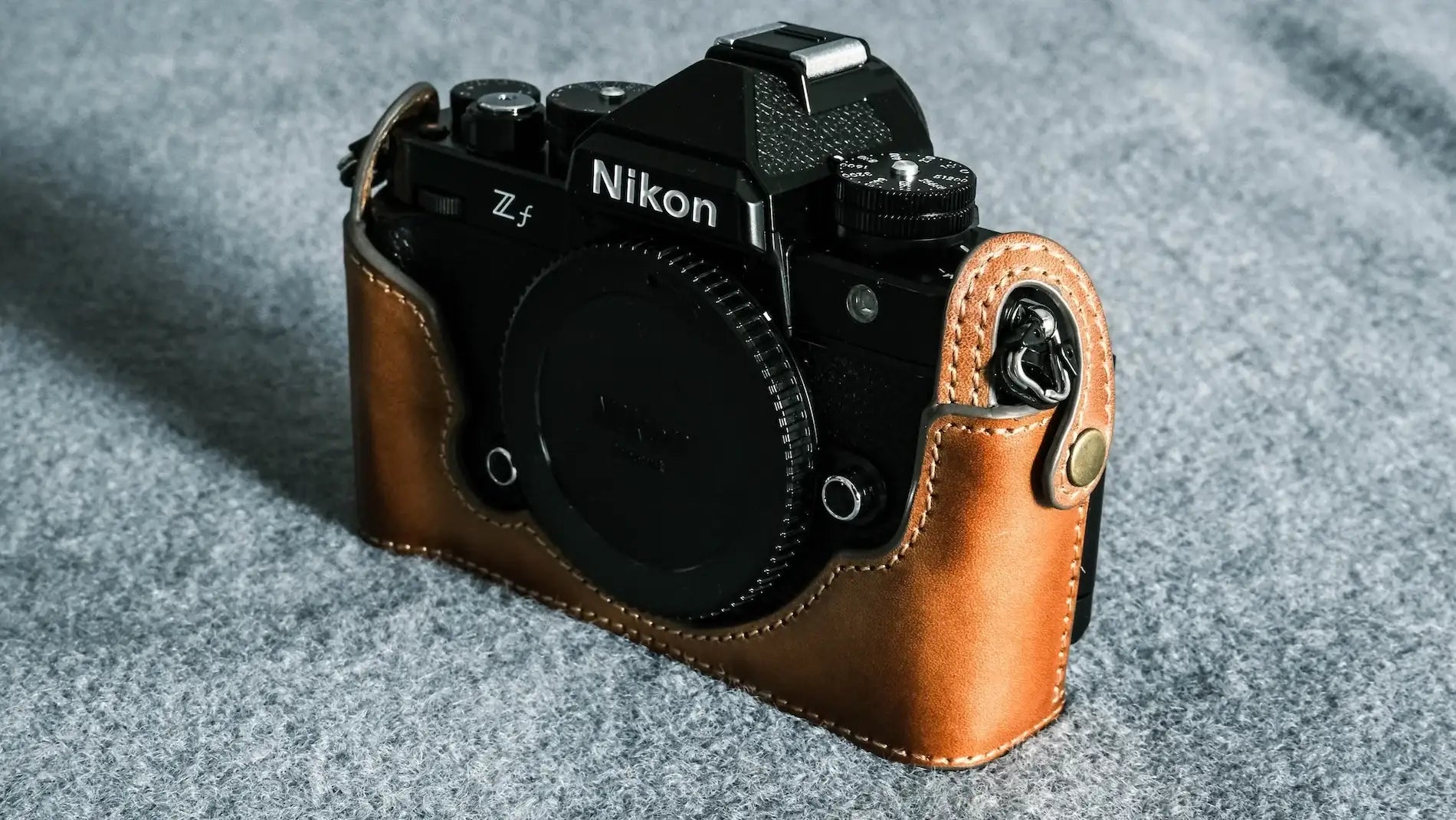 Nikon ZF Series Leather Case - Comboset || Half Case + Strap – Kaza Deluxe