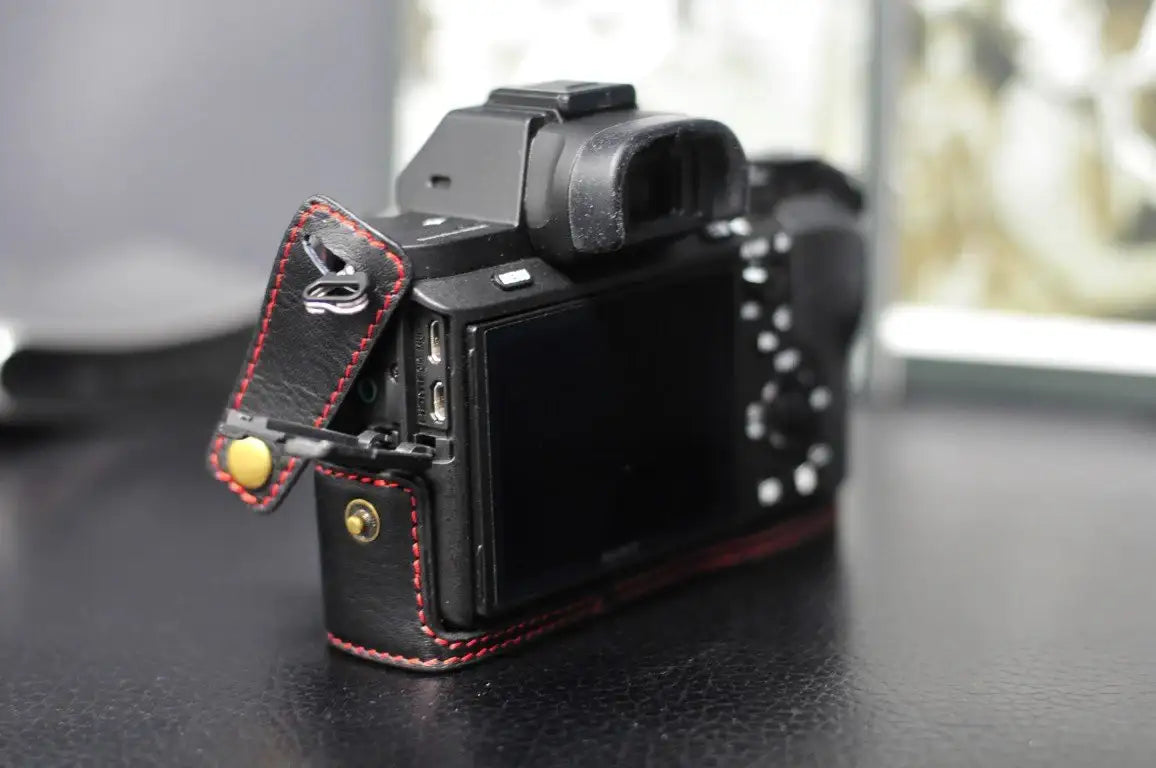 Sony A7 / A7R / A7S Series Leather Camera Case - kaza-deluxe