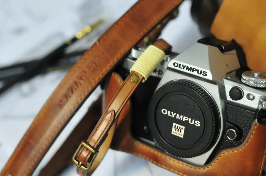 Olympus E M5 Mark II Leather Camera Case - kaza-deluxe