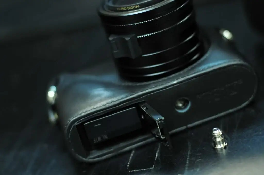 Leica Q Leather Camera Case - kaza-deluxe