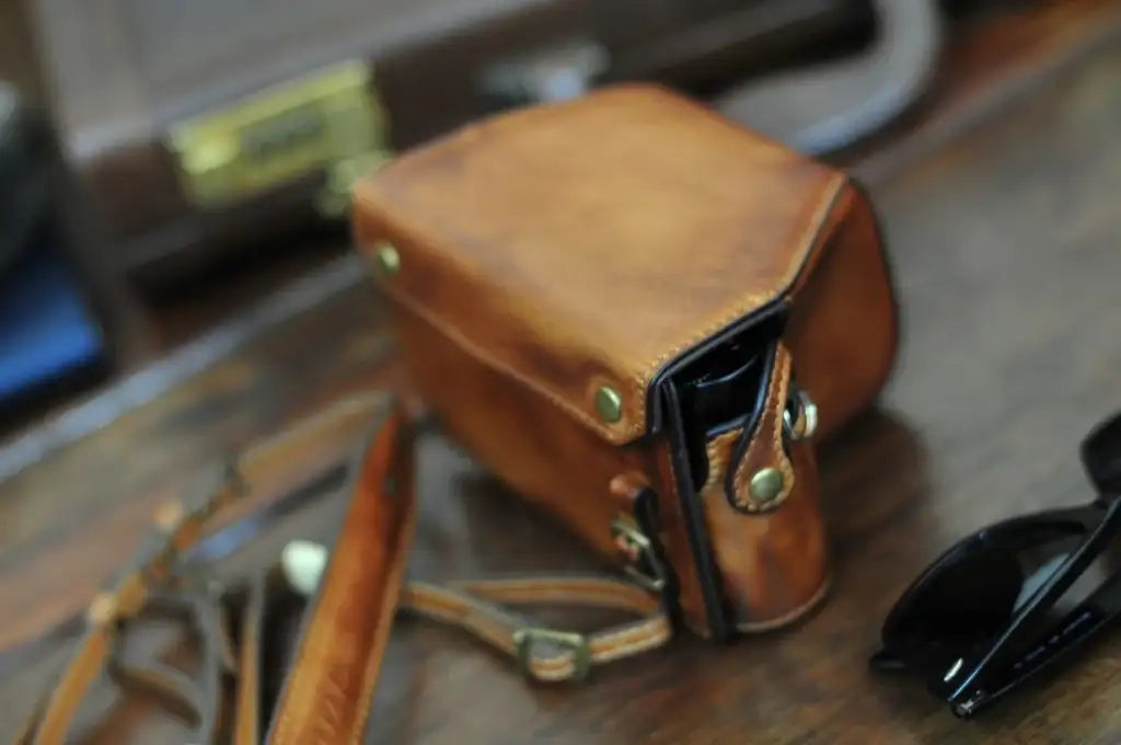 Leica Q Leather Camera Case - kaza-deluxe
