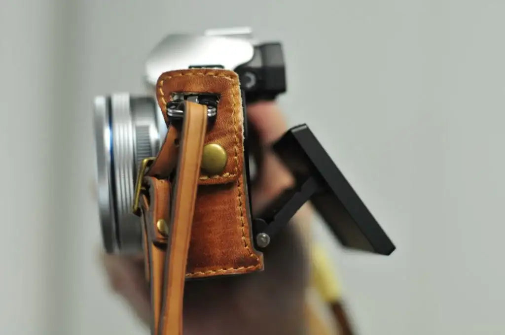 Olympus E M10 Mark II Leather Camera Case - kaza-deluxe