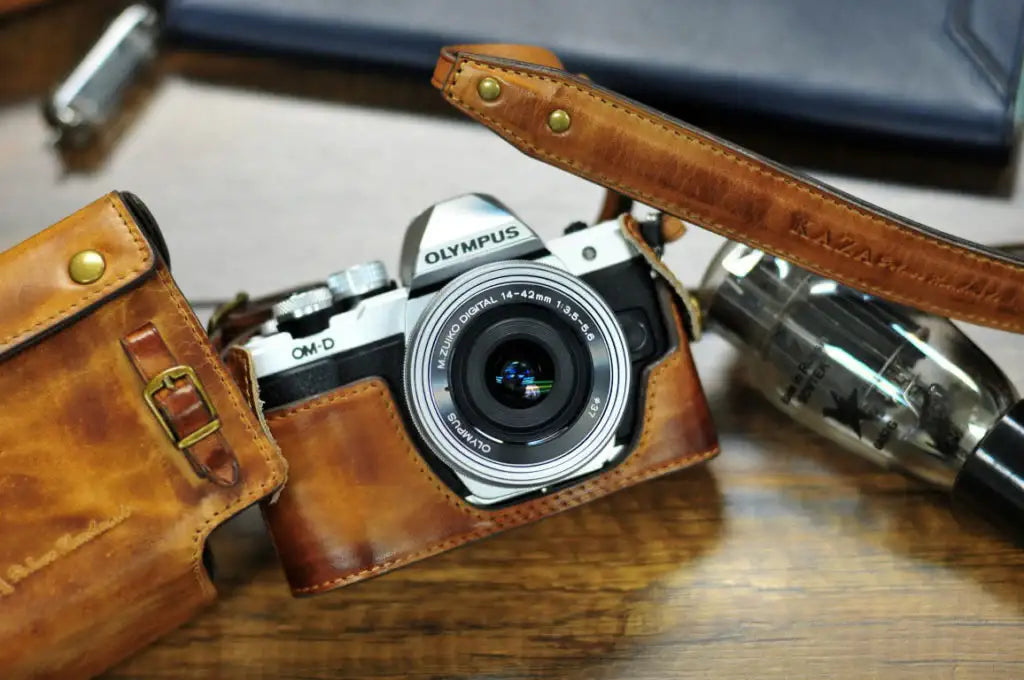 Olympus E M10 Mark II Leather Camera Case - kaza-deluxe