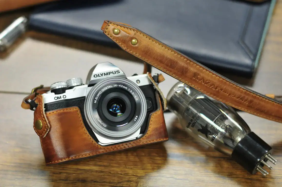 Olympus E M10 Mark II Leather Camera Case - kaza-deluxe