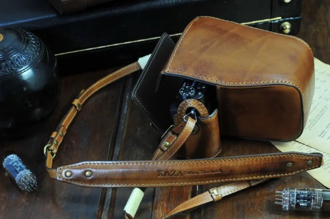 Fujifilm X T30 Leather Camera Case - kaza-deluxe