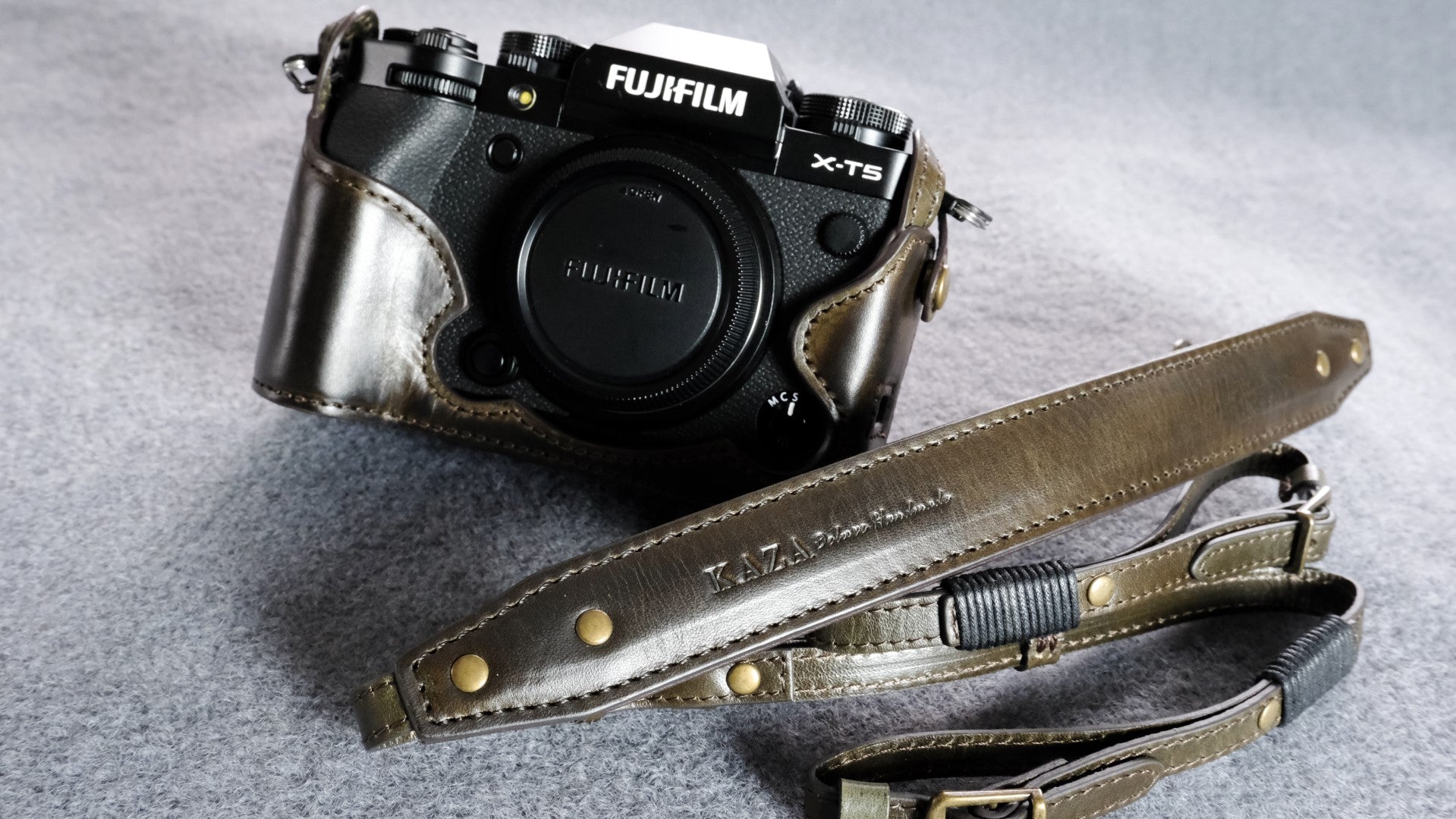 Rieibi Fuji XT5 Case - Quality Genuine Leather Half Case for Fujifilm X-T5  Digital Camera - Body Protective Grip Case for Fuji XT5 X-T5, Black, Beauty