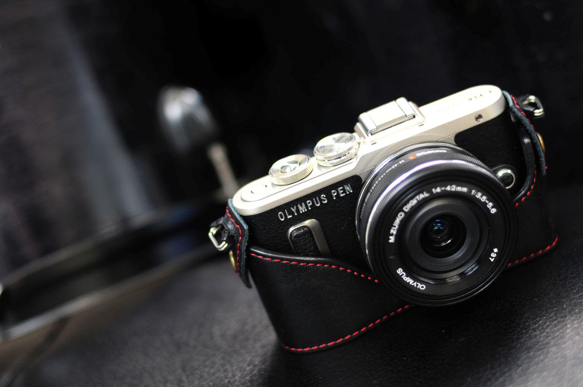 【おまけ沢山！】OLYMPUS E-PL8(ミラーレス一眼)BLACK