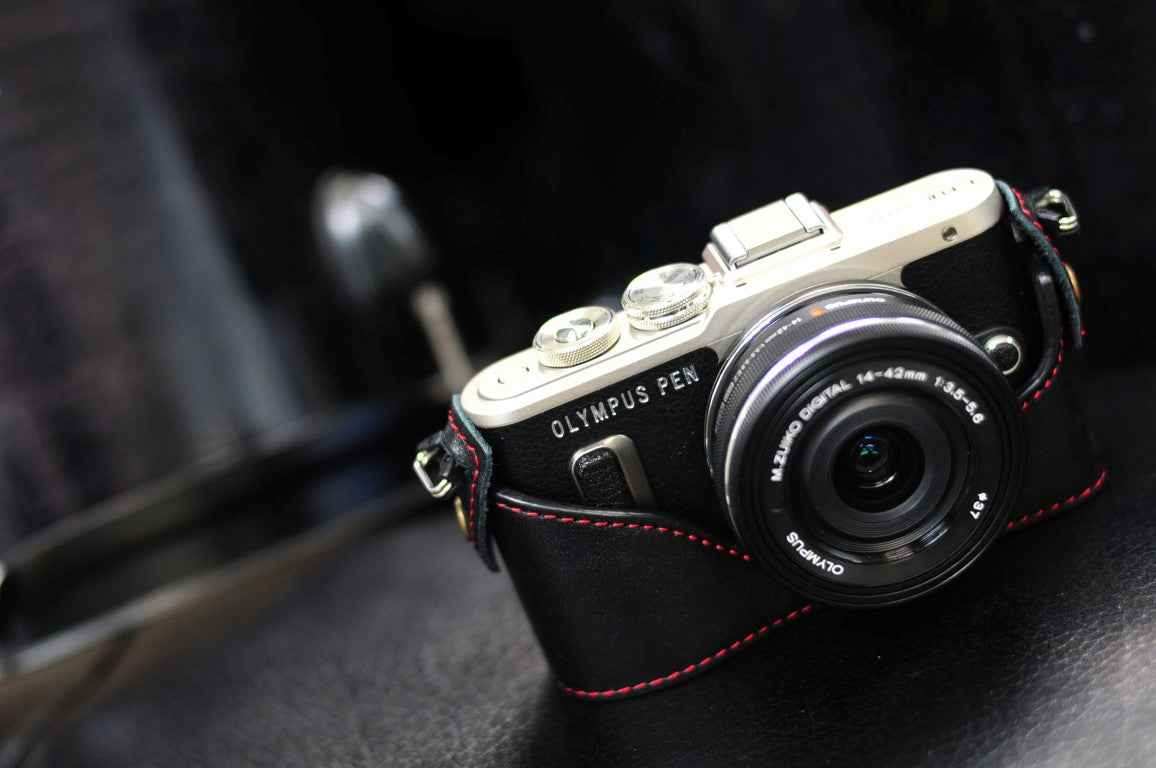 Olympus EPL 10 / E PL9 / E PL8 Series Leather Camera Case