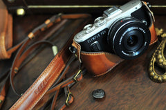 Olympus EPL 10 / E PL9 / E PL8 Series Leather Camera Case - kaza-deluxe