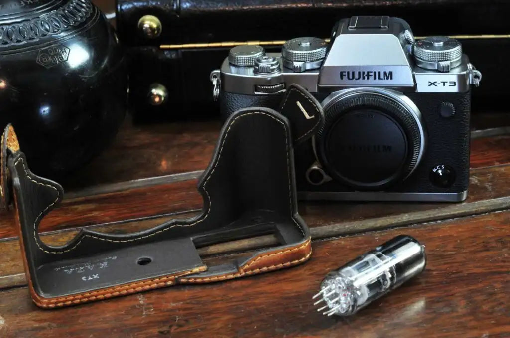 Fujifilm X T3 Leather Camera Case - kaza-deluxe