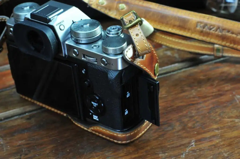 Fujifilm X T3 Leather Camera Case - kaza-deluxe