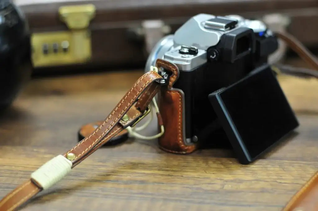 Olympus E M10 Mark III Leather Camera Case - Combo Set - kaza-deluxe